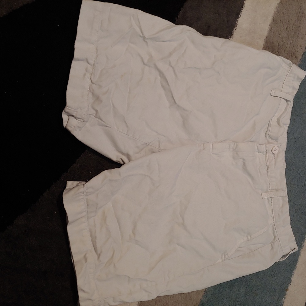 Men's khaki shorts